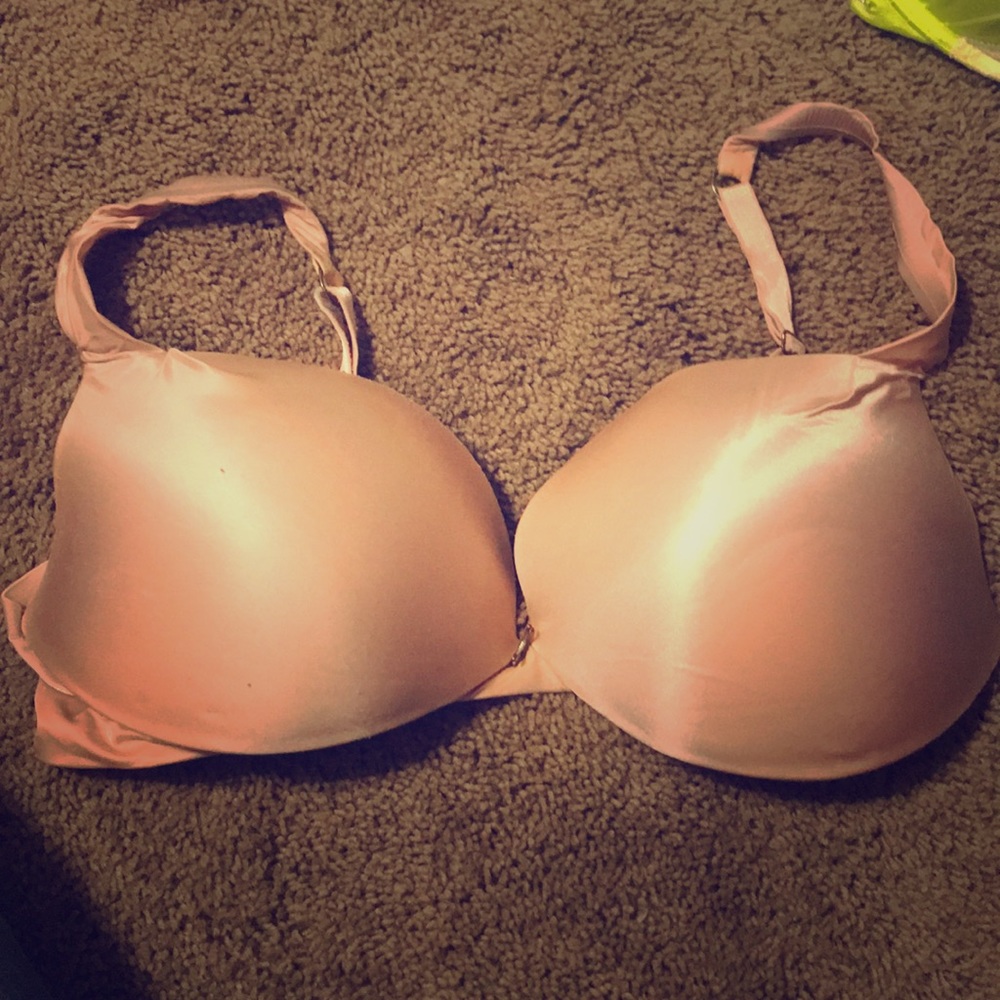 Vs Bra